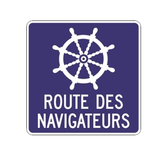 Panneau d'acheminement vers la route ou le circuit touristique