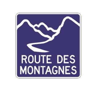 Panneau d'acheminement vers la route ou le circuit touristique