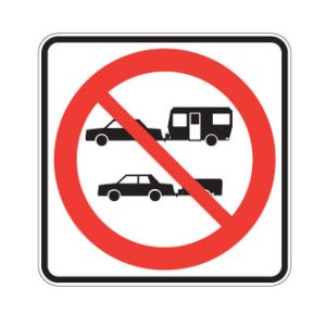 Accès interdit aux véhicules avec remorque