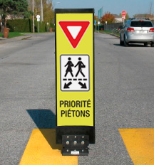 Balise PED-ZONE pour traverse piétonnière Jaune-Vert