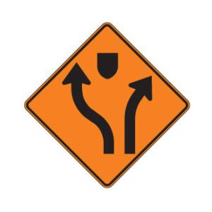 Déviation de 2 voies l'une à gauche et l'autre à droite